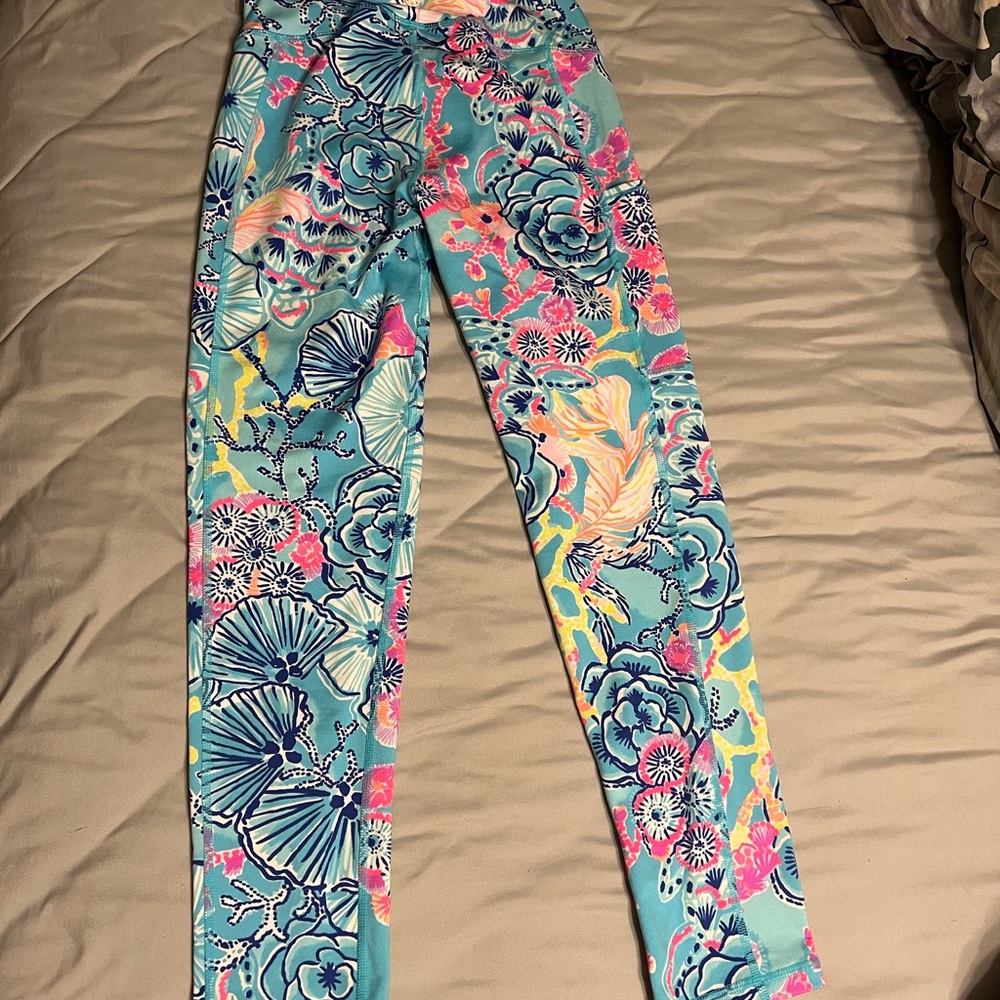 Lilly Pulitzer Vibrant Floral Kids Leggings - Picture 4 of 7